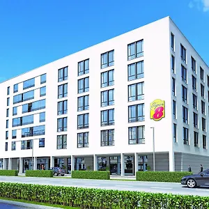 Szálloda Super 8 By Wyndham West