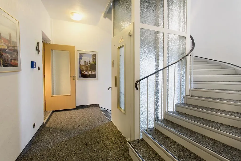 Hotel Brack Munich 3*,